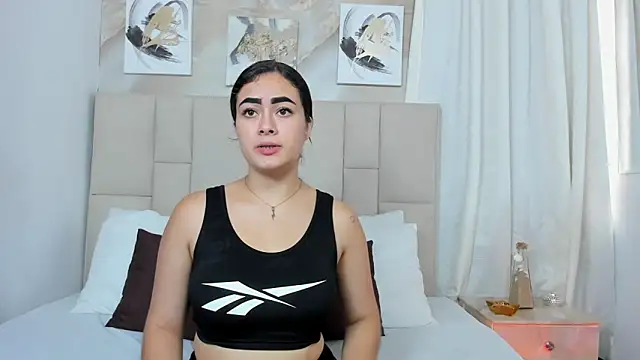 Jaslyn  Smith online show from 12-19-24, 02:24