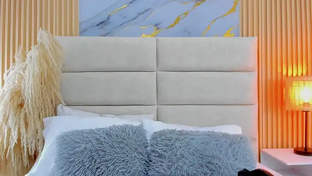 Jaslyn  Smith online show from 03-24-26, 12:10