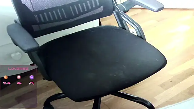 Big And ThickUK online show from 04-17-26, 09:01