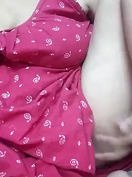 Snapshot of miss-Riy chatting on 01-25-25, 04:24 miss-Riy online show from 01-25-25, 04:24