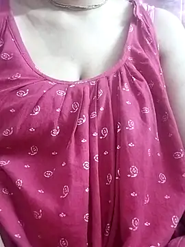 Snapshot of miss-Riy chatting on 02-16-25, 04:42 miss-Riy online show from 02-16-25, 04:42