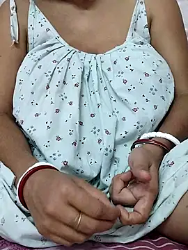 Snapshot of miss-Riy chatting on 11-11-25, 04:29 miss-Riy online show from 11-11-25, 04:29