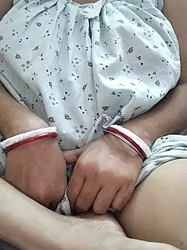 Snapshot of miss-Riy chatting on 12-02-25, 04:57 miss-Riy online show from 12-02-25, 04:57