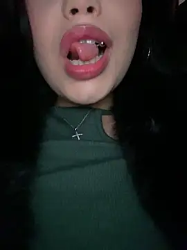 Chloe  Moon online show from 12-16-24, 01:43