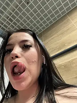 Chloe  Moon online show from 01-31-25, 10:10