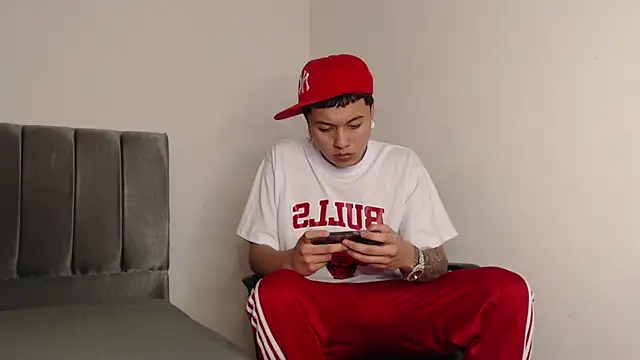 alex-lover online show from 02-15-25, 08:11