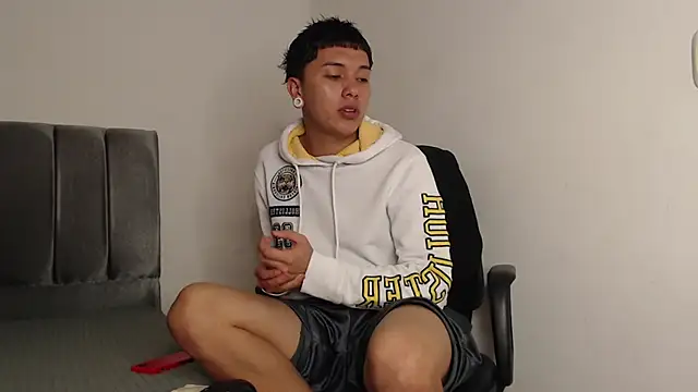 alex-lover online show from 03-05-25, 12:38