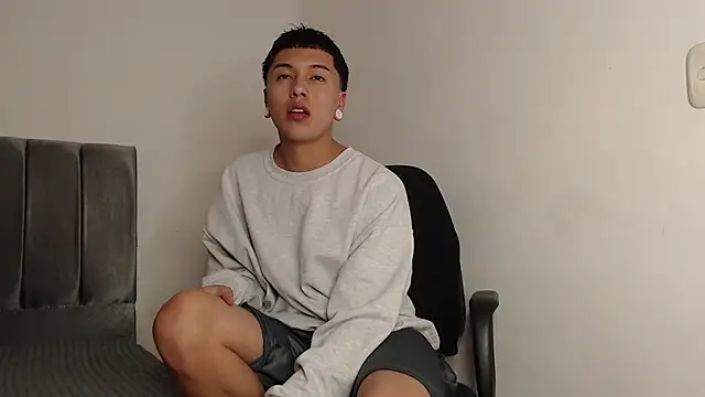 alex-lover online show from 03-18-25, 01:00