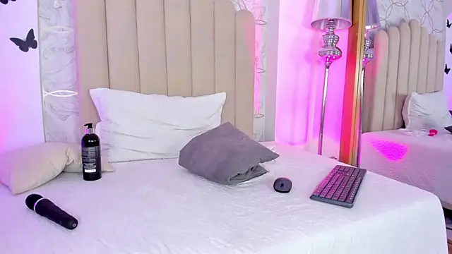 PollyGrey  online show from 02-01-25, 06:32