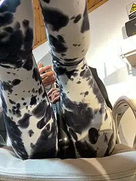 Milff parkerrr online show from 03-07-25, 05:49