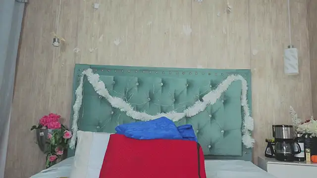 Marcelaa fox online show from 12-18-25, 07:47