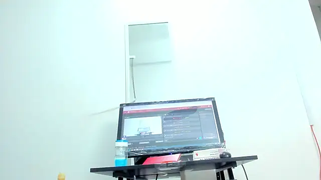 Snapshot of Dalia_20 chatting on 02-05-25, 07:39 Dalia 20 online show from 02-05-25, 07:39