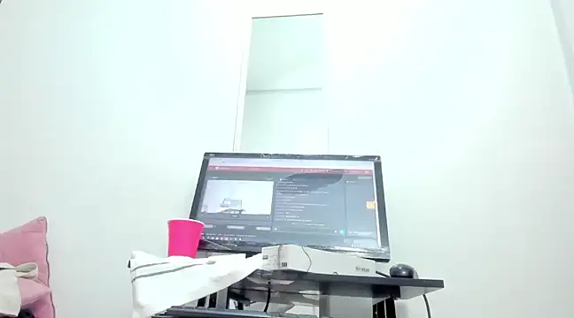 Snapshot of Dalia_20 chatting on 02-09-25, 05:40 Dalia 20 online show from 02-09-25, 05:40