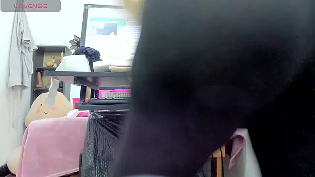 Snapshot of Dalia_20 chatting on 03-15-25, 11:50 Dalia 20 online show from 03-15-25, 11:50