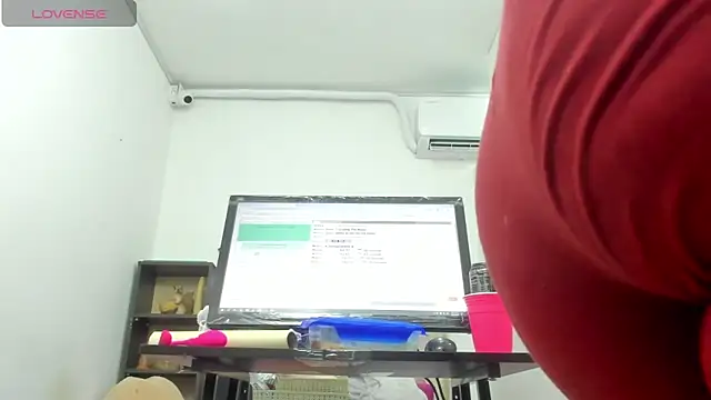 Snapshot of Dalia_20 chatting on 03-19-25, 12:26 Dalia 20 online show from 03-19-25, 12:26