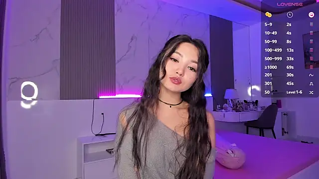 Snapshot of 1_love_8 chatting on 03-11-25, 11:15 1 love 8 online show from 03-11-25, 11:15