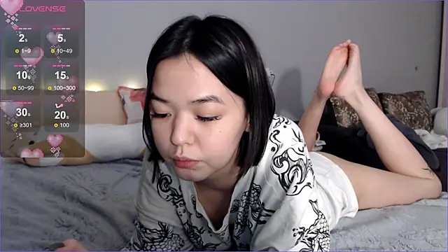 Snapshot of osaka_nia chatting on 01-11-25, 03:09 osaka nia online show from 01-11-25, 03:09