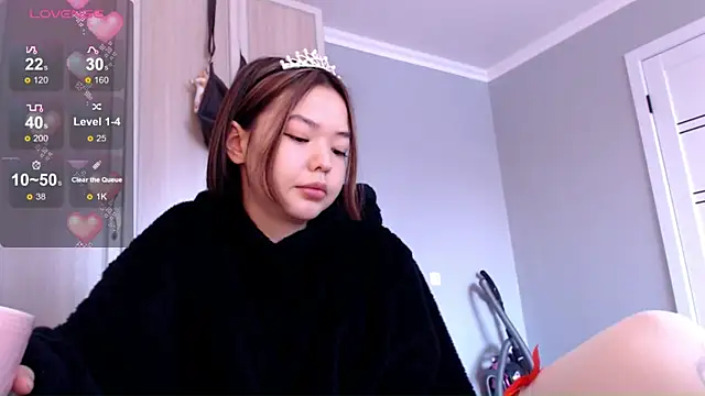 Snapshot of osaka_nia chatting on 02-27-25, 11:10 osaka nia online show from 02-27-25, 11:10