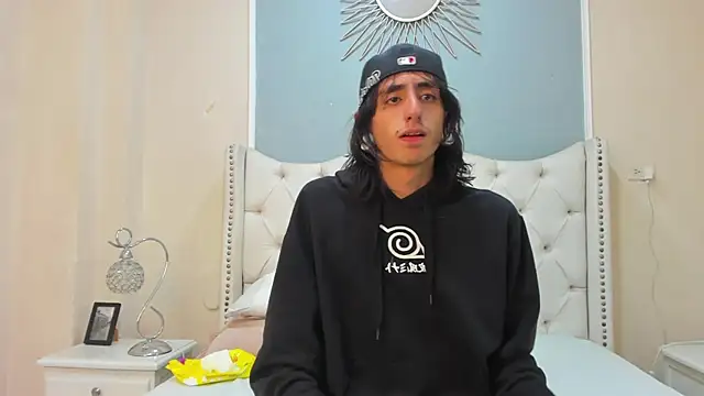 Snapshot of Matthew_Dixonn chatting on 12-08-24, 03:13 Matthew Dixonn online show from 12-08-24, 03:13