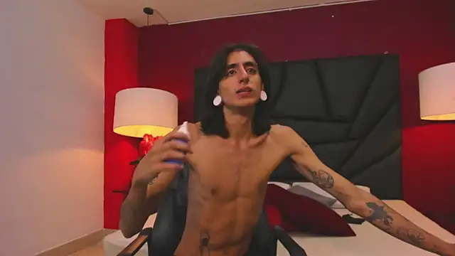 Snapshot of Matthew_Dixonn chatting on 12-12-24, 09:51 Matthew Dixonn online show from 12-12-24, 09:51