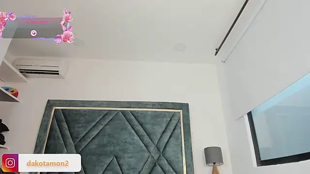 Dakota Mon online show from 03-22-25, 10:59