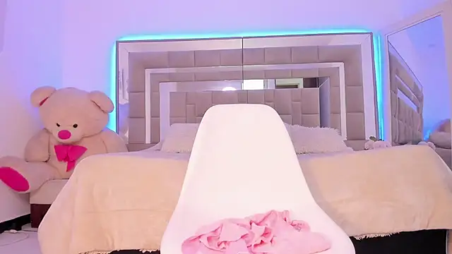 Hanna fost online show from 03-08-25, 03:56