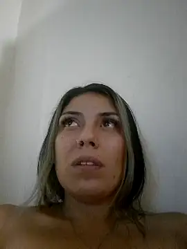 Snapshot of Sweel_Leyva18 chatting on 01-23-25, 03:37 Sweel Leyva18 online show from 01-23-25, 03:37