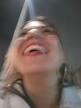 Snapshot of Sweel_Leyva18 chatting on 02-14-25, 11:53 Sweel Leyva18 online show from 02-14-25, 11:53