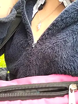 Snapshot of Sweel_Leyva18 chatting on 02-21-25, 07:43 Sweel Leyva18 online show from 02-21-25, 07:43