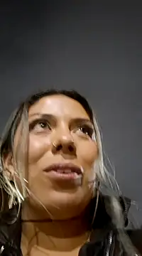 Snapshot of Sweel_Leyva18 chatting on 03-09-25, 03:22 Sweel Leyva18 online show from 03-09-25, 03:22