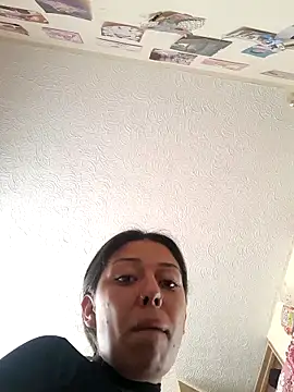 Snapshot of Sweel_Leyva18 chatting on 11-06-25, 09:05 Sweel Leyva18 online show from 11-06-25, 09:05