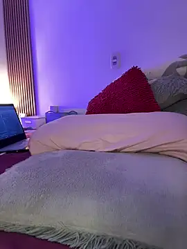 Mae Henao9 online show from 09-09-25, 04:12