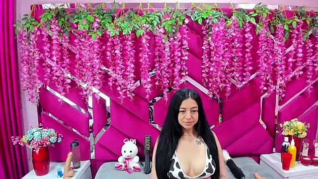 Snapshot of slut_anal_ chatting on 01-04-25, 12:38 slut anal online show from 01-04-25, 12:38