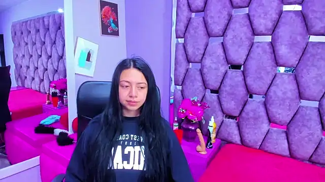 Snapshot of slut_anal_ chatting on 01-20-25, 01:42 slut anal online show from 01-20-25, 01:42