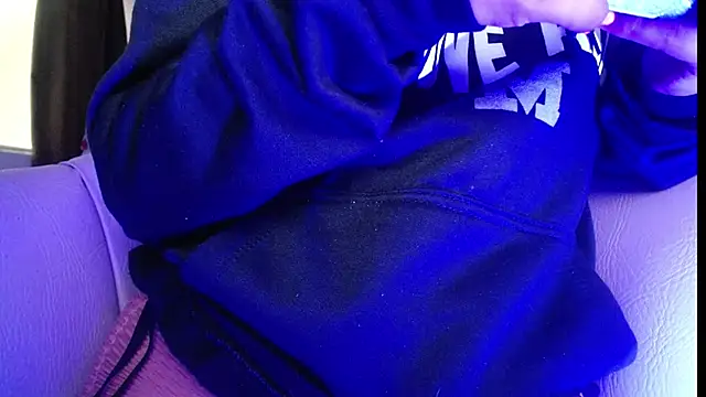 Snapshot of girl_naugthy chatting on 03-20-25, 05:36 girl naugthy online show from 03-20-25, 05:36