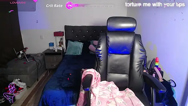 Snapshot of girl_naugthy chatting on 12-01-25, 01:21 girl naugthy online show from 12-01-25, 01:21