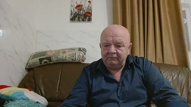 fullballs6 online show from 12-23-25, 03:37