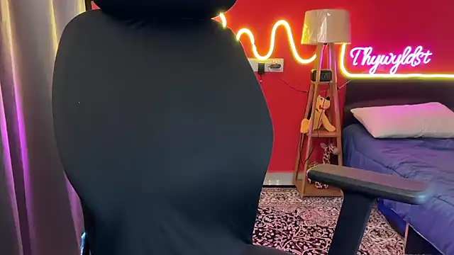 Snapshot of simrann_69 chatting on 01-09-26, 04:15 simrann 69 online show from 01-09-26, 04:15