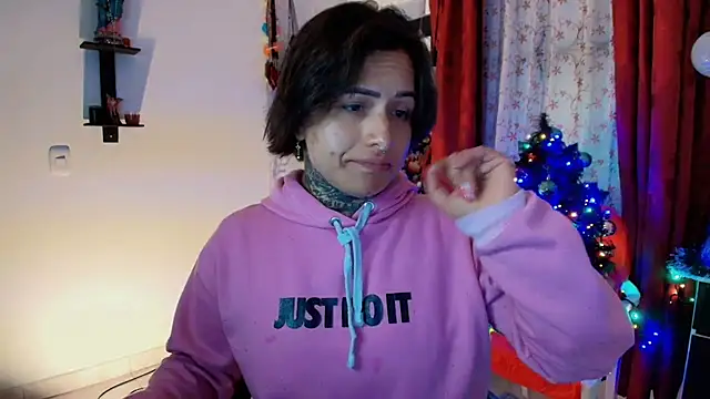 TinnaDawsom online show from 12-23-24, 02:02