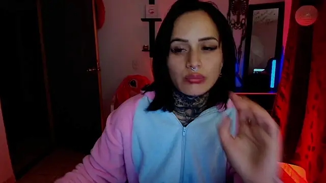 TinnaDawsom online show from 10-06-25, 11:57