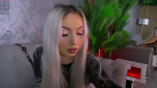 Snapshot of BambiAndAyline chatting on 11-29-25, 05:32 BambiAndAyline online show from 11-29-25, 05:32