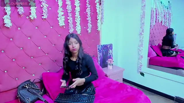 SamaraPrice69 online show from 01-25-25, 06:35