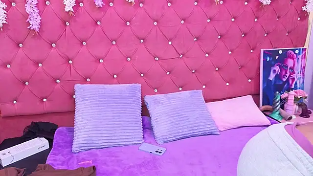 SamaraPrice69 online show from 10-08-25, 12:14