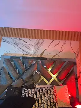 LylaLee111 online show from 04-21-26, 01:50