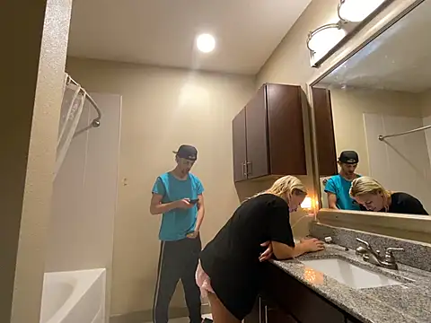 Snapshot of girlfriendmissy chatting on 01-05-25, 05:51 girlfriendmissy online show from 01-05-25, 05:51