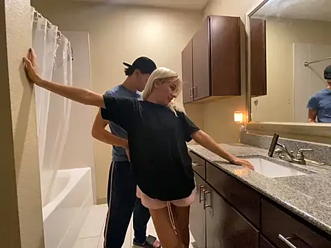 Snapshot of girlfriendmissy chatting on 02-16-25, 10:21 girlfriendmissy online show from 02-16-25, 10:21