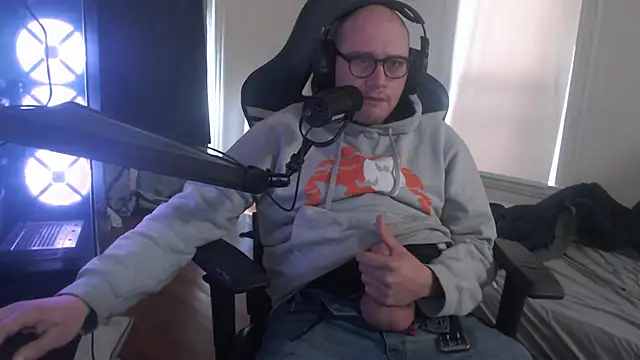 chicostick413 online show from 10-28-25, 02:53