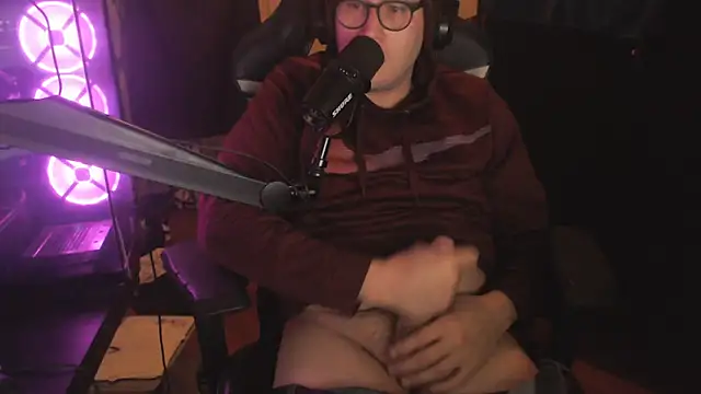 chicostick413 online show from 11-14-25, 03:38