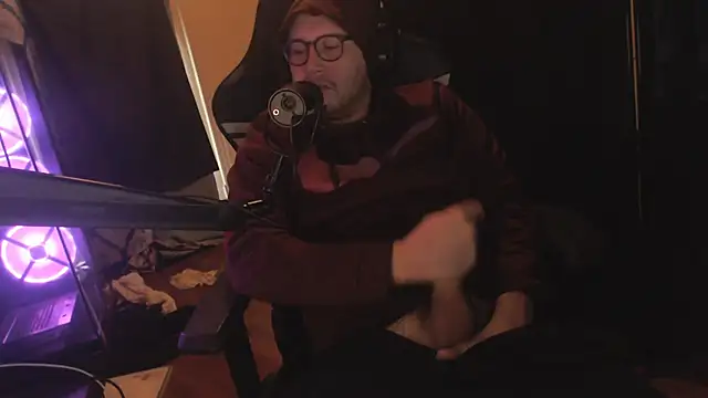 chicostick413 online show from 11-30-25, 03:49