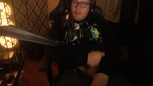 chicostick413 online show from 02-09-26, 12:47